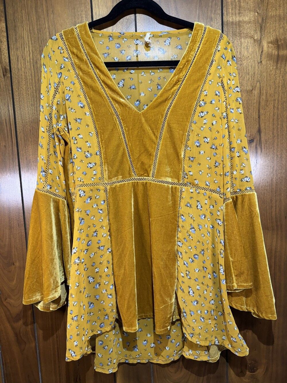 POL Floral Print Whimsical Boho Yellow Velvet Bell Sleeve Tunic Top Fairycore